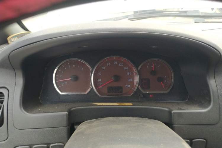 Used FORTHING Lingzhi 2011 Q3 2.0L 7-Seater Long-Wheelbase Entrepreneur Edition Instrument Cluster