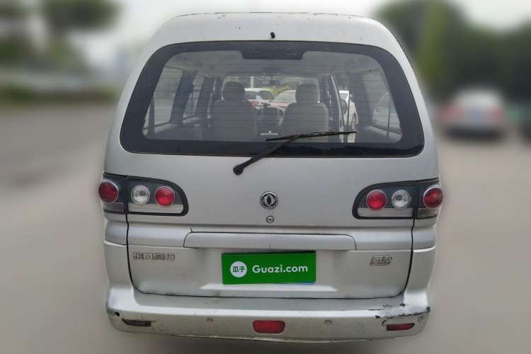 Used FORTHING Lingzhi 2011 Q3 2.0L 7-Seater Long-Wheelbase Entrepreneur Edition Rear