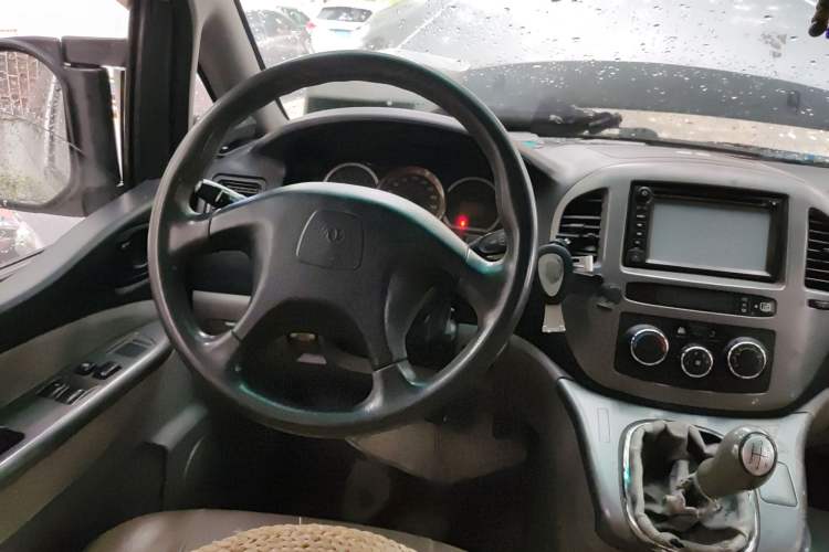Used FORTHING Lingzhi 2011 1.9T 7-Seater Long-Wheelbase Entrepreneur Edition Steering Wheel
