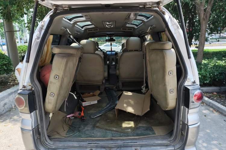 Used FORTHING Lingzhi 2011 Q3 2.0L Short-Wheelbase Standard Edition Trunk
