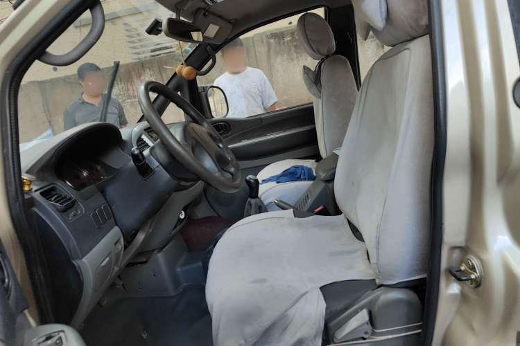 Used FORTHING Lingzhi 2011 Q3 2.0L 7-Seater Long-Wheelbase Entrepreneur Edition Left Front Seat