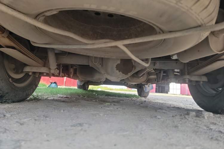 Used FORTHING Lingzhi 2012 Passenger Version 1.6L Comfort Edition Chassis Rear