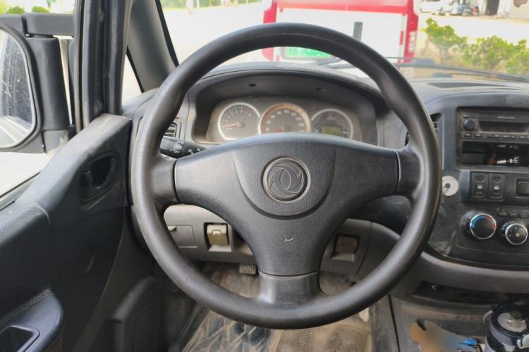 Used FORTHING Lingzhi 2012 Commercial Version 1.6L Special Offer Model Steering Wheel