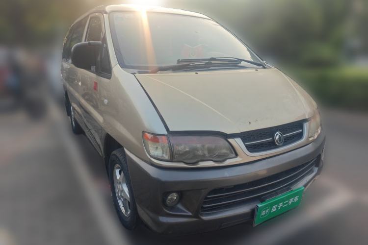 Used FORTHING Lingzhi 2012 Passenger Version 1.6L Comfort Edition Front Right 45 Deg