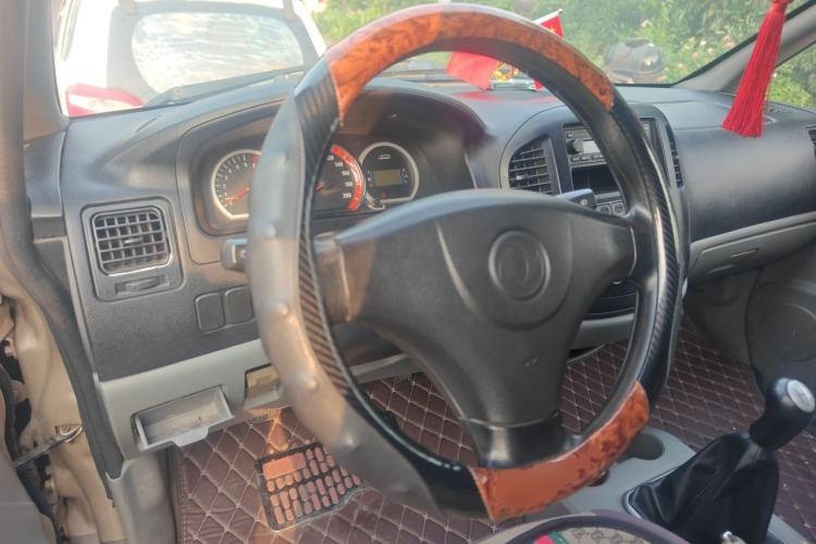 Used FORTHING Lingzhi 2012 Passenger Version 1.6L Comfort Edition Steering Wheel
