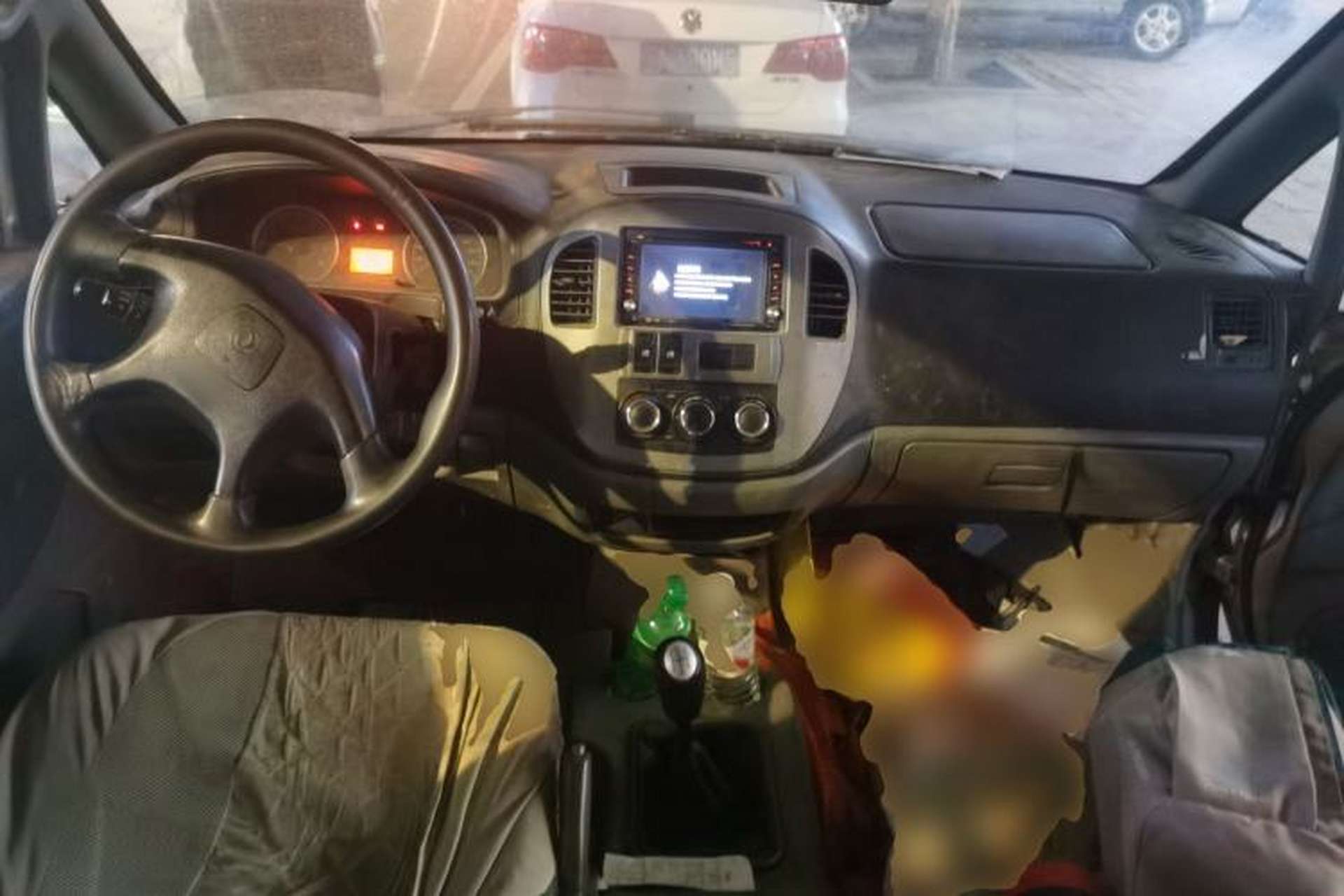 Used FORTHING Lingzhi 2012 Commercial Version 1.6L Special Offer Model Center Console