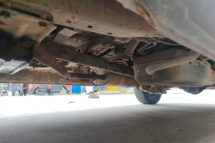 Used FORTHING Lingzhi 2012 Passenger Version 1.6L Comfort Edition Chassis Front Left