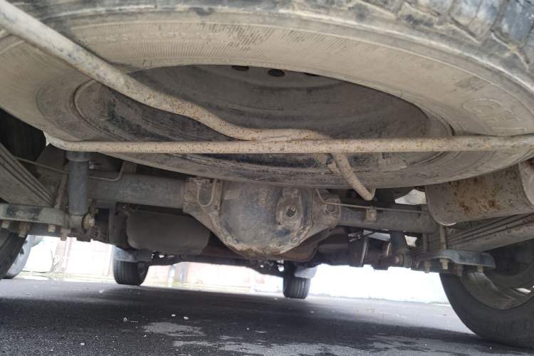 Used FORTHING Lingzhi 2012 Commercial Version 1.6L Utility Model Chassis Rear