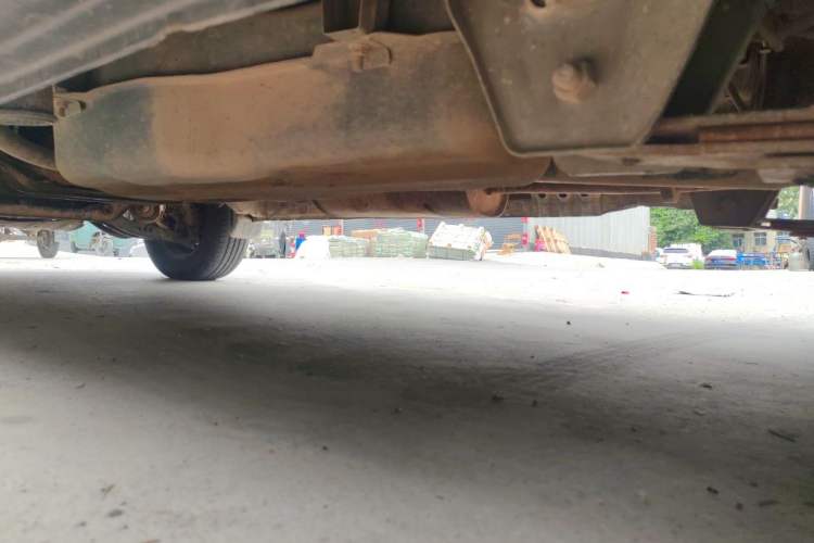 Used FORTHING Lingzhi 2012 Passenger Version 1.6L Comfort Edition Chassis Rear Left