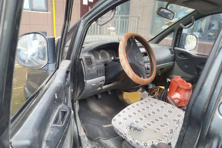 Used FORTHING Lingzhi 2012 Commercial Version 1.6L Utility Model Driver Seat