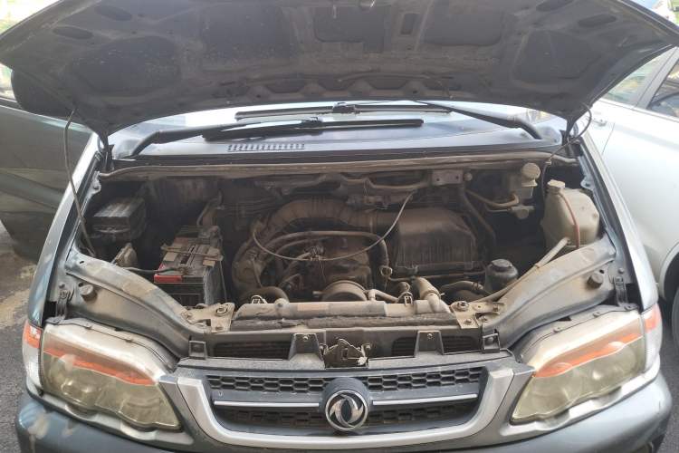 Used FORTHING Lingzhi 2012 Commercial Version 1.6L Utility Model Engine Bay