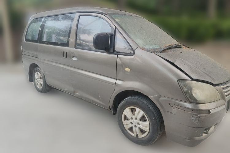 Used FORTHING Lingzhi 2012 Passenger Version 1.6L Comfort Edition Front Right 45 Deg
