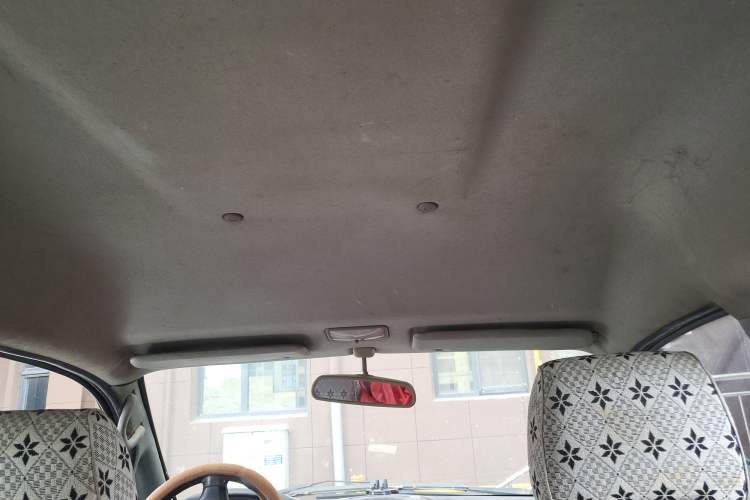 Used FORTHING Lingzhi 2012 Commercial Version 1.6L Utility Model Headliner