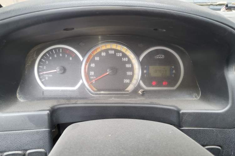 Used FORTHING Lingzhi 2012 Commercial Version 1.6L Utility Model Instrument Cluster