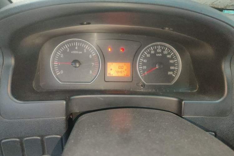 Used FORTHING Lingzhi 2012 Passenger Version 1.6L Comfort Edition Instrument Cluster