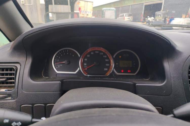 Used FORTHING Lingzhi 2012 Passenger Version 1.6L Comfort Edition Instrument Cluster