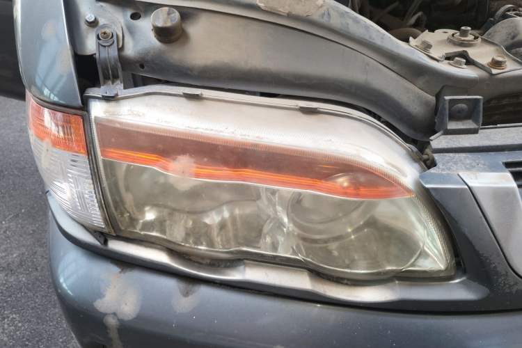 Used FORTHING Lingzhi 2012 Commercial Version 1.6L Utility Model Right Front Headlight