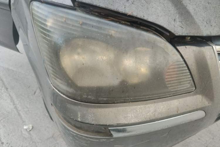 Used FORTHING Lingzhi 2012 Passenger Version 1.6L Comfort Edition Right Front Headlight
