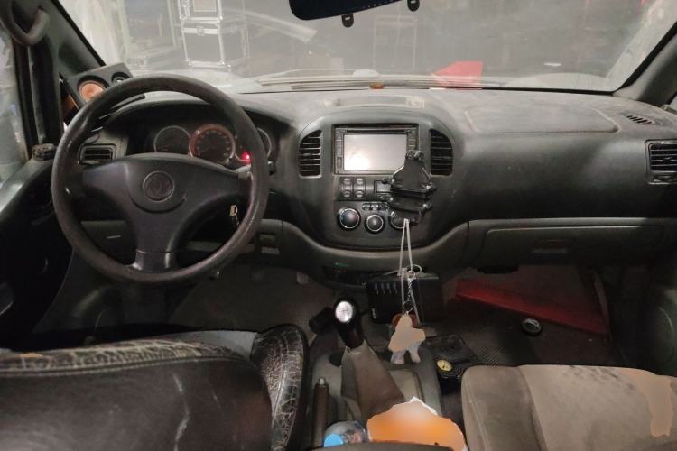 Used FORTHING Lingzhi 2012 Commercial Version 1.6L Special Offer Model Center Console
