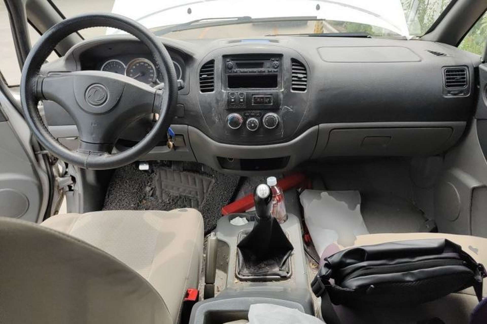 Used FORTHING Lingzhi 2012 Passenger Version 1.6L Comfort Edition Center Console