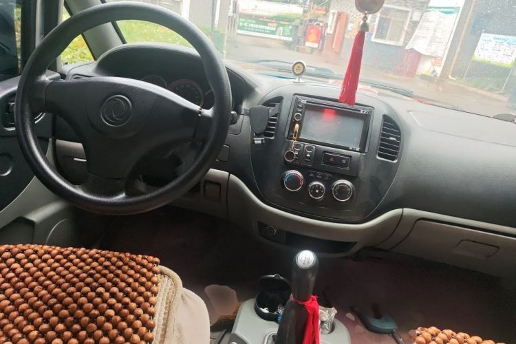 Used FORTHING Lingzhi 2012 Passenger Version 1.6L Comfort Edition Center Console