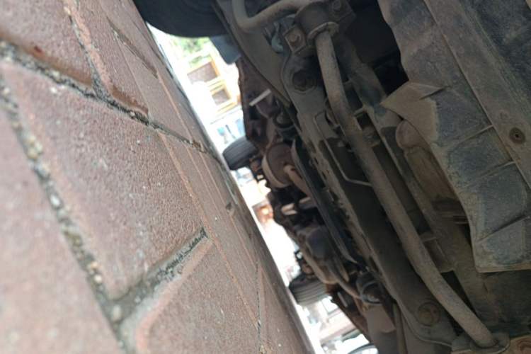 Used FORTHING Lingzhi 2012 Passenger Version 1.6L Comfort Edition Chassis Front