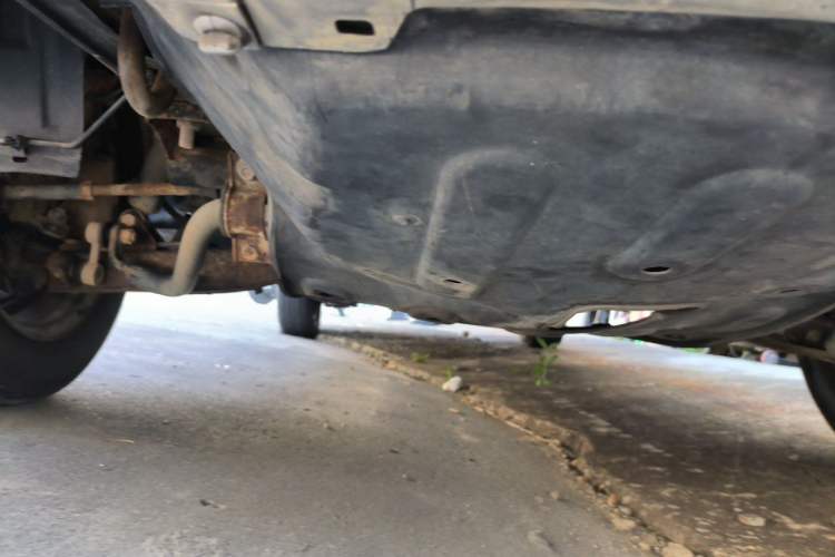 Used FORTHING Lingzhi 2012 Commercial Version 1.6L Standard Model Chassis Front