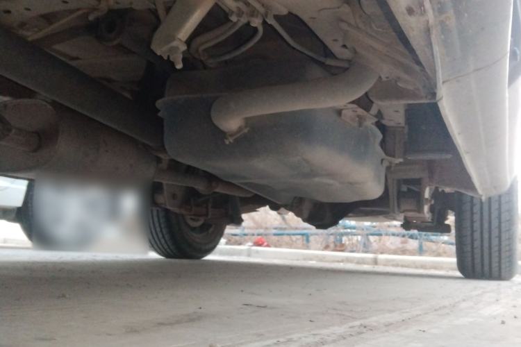 Used FORTHING Lingzhi 2012 Commercial Version 1.6L Special Offer Model Chassis Front Left