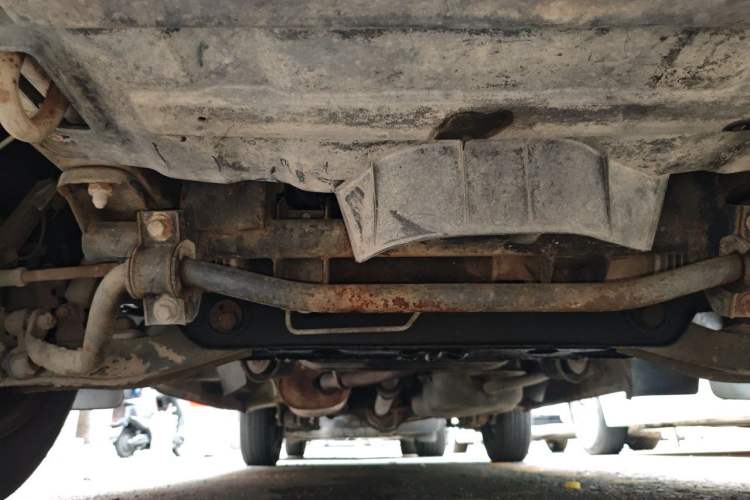 Used FORTHING Lingzhi 2012 Commercial Version 1.6L Standard Model Chassis Front