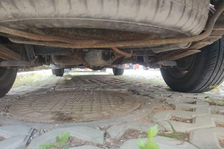Used FORTHING Lingzhi 2012 Passenger Version 1.6L Flagship Edition Chassis Rear