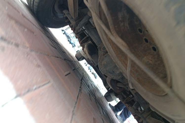 Used FORTHING Lingzhi 2012 Passenger Version 1.6L Comfort Edition Chassis Rear