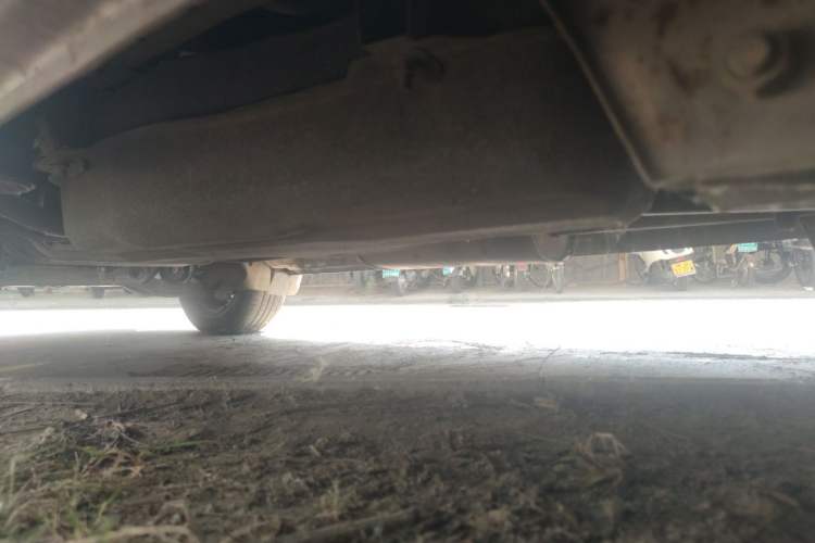 Used FORTHING Lingzhi 2012 Commercial Version 1.6L Base Model Chassis Rear Left