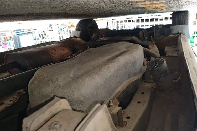 Used FORTHING Lingzhi 2012 Commercial Version 1.6L Standard Model Chassis Rear Left