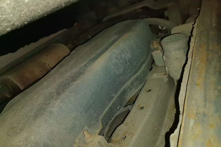 Used FORTHING Lingzhi 2012 Commercial Version 1.6L Special Offer Model Chassis Rear Left