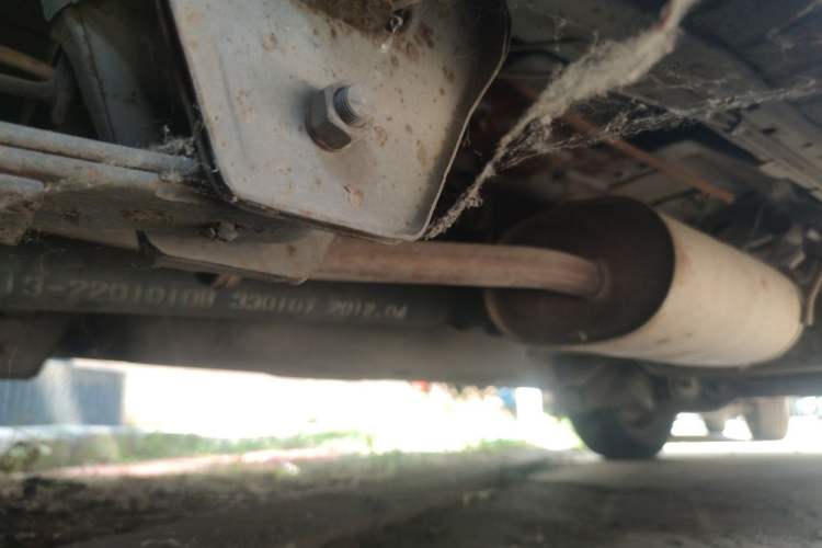 Used FORTHING Lingzhi 2012 Commercial Version 1.6L Base Model Chassis Rear Right