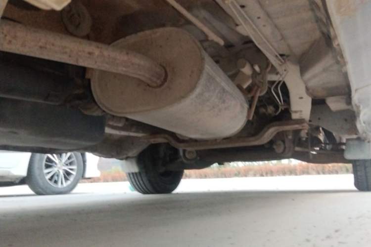 Used FORTHING Lingzhi 2012 Commercial Version 1.6L Special Offer Model Chassis Rear Right