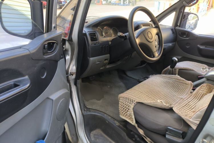 Used FORTHING Lingzhi 2012 Commercial Version 1.6L Standard Model Driver Seat