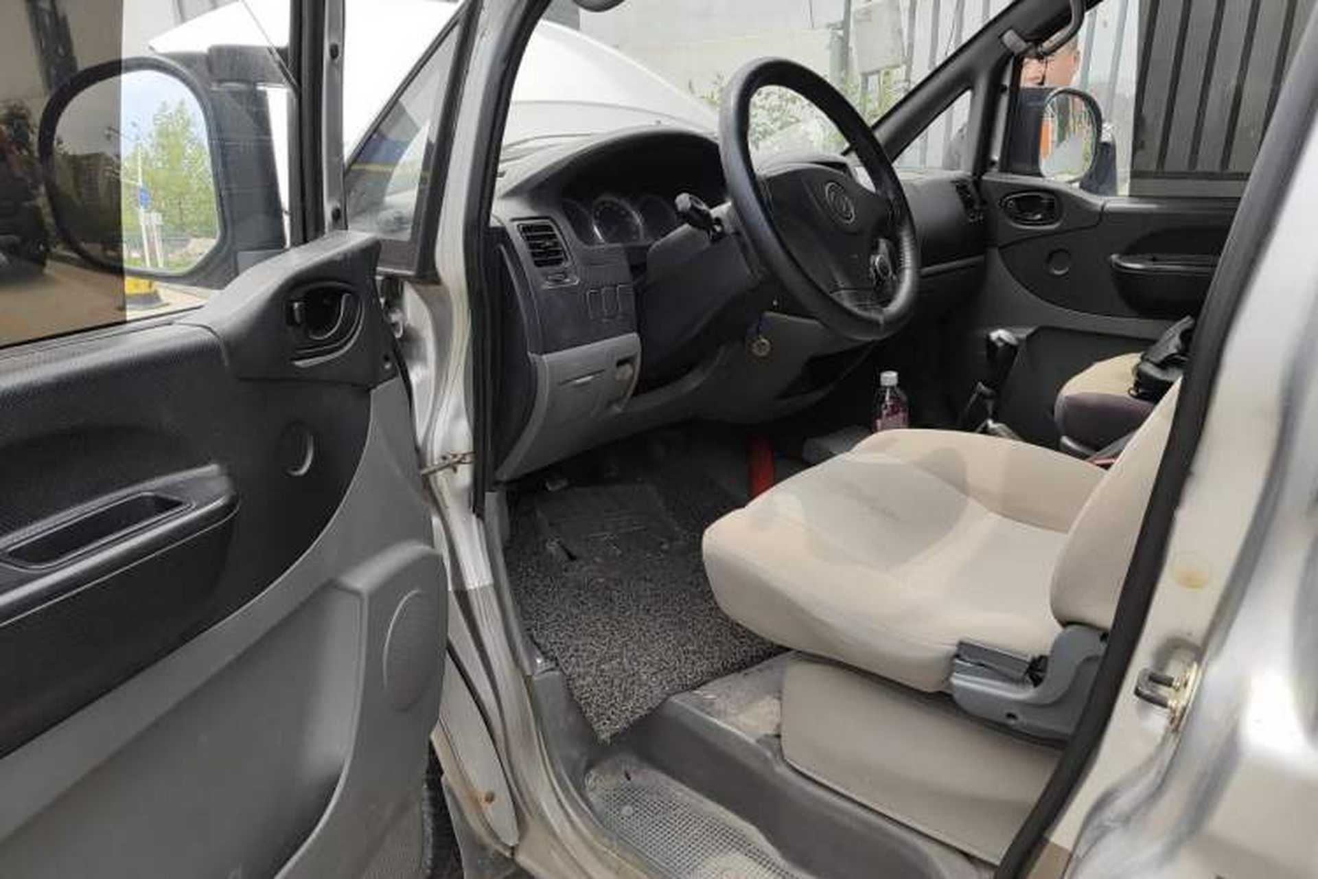 Used FORTHING Lingzhi 2012 Passenger Version 1.6L Comfort Edition Driver Seat