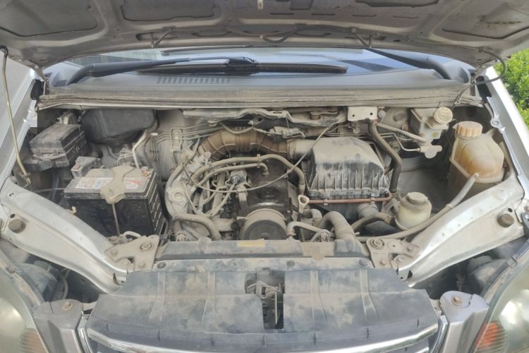 Used FORTHING Lingzhi 2012 Passenger Version 1.6L Flagship Edition Engine Bay