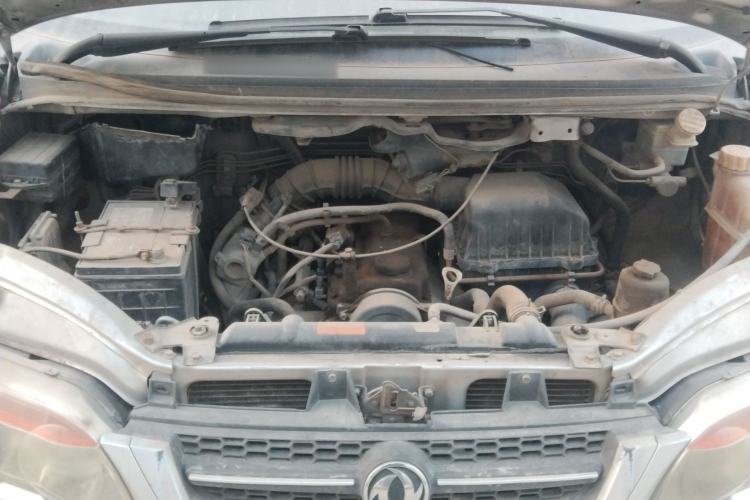 Used FORTHING Lingzhi 2012 Commercial Version 1.6L Special Offer Model Engine Bay