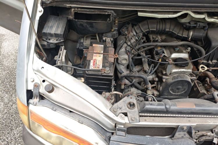 Used FORTHING Lingzhi 2012 Commercial Version 1.6L Standard Model Engine Bay Right