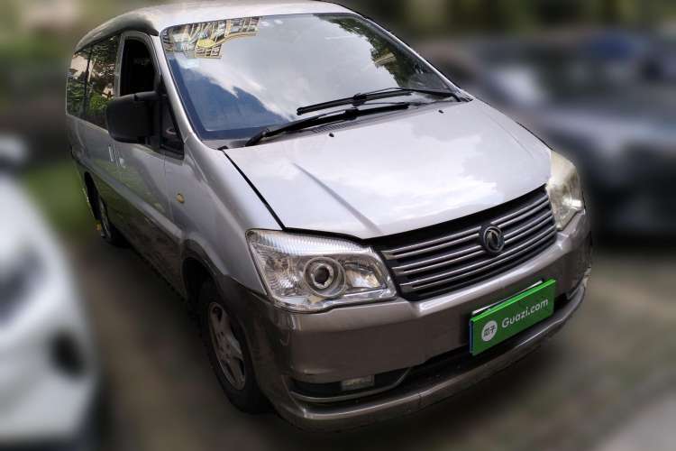 Used FORTHING Lingzhi 2012 M5 Q3 2.0L 7-Seater Long-Wheelbase Comfort Edition Front Right 45 Deg