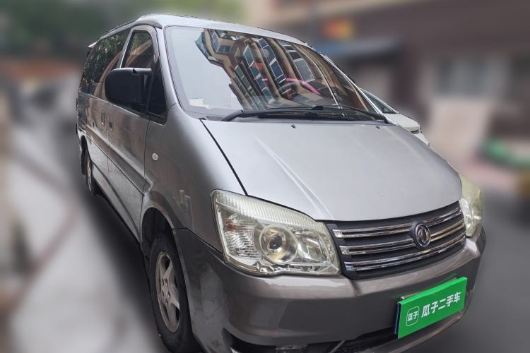Used FORTHING Lingzhi 2012 M5 Q3 2.0L Short-Wheelbase Luxury Edition Front Right 45 Deg