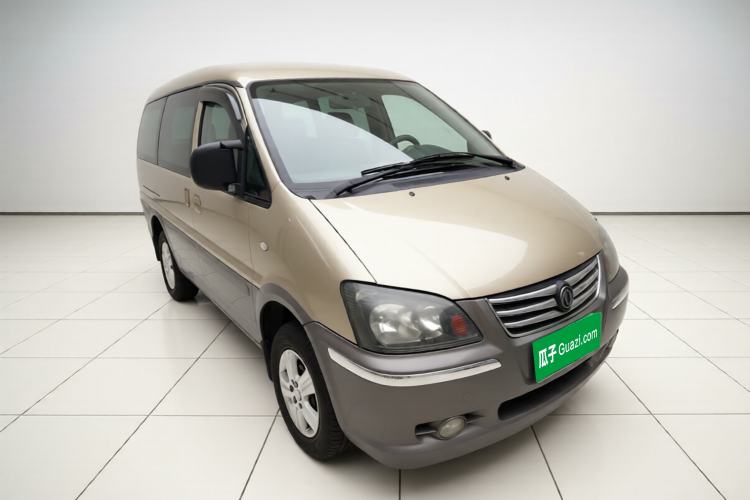 Used FORTHING Lingzhi 2012 M5 Q3 2.0L 7-seat Long Wheelbase Standard Edition Front Right 45 Deg