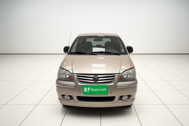 Used FORTHING Lingzhi 2012 M5 Q3 2.0L 7-seat Long Wheelbase Standard Edition Front