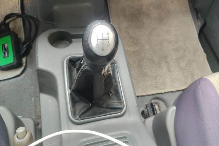 Used FORTHING Lingzhi 2012 Passenger Version 1.6L Flagship Edition Gear Lever