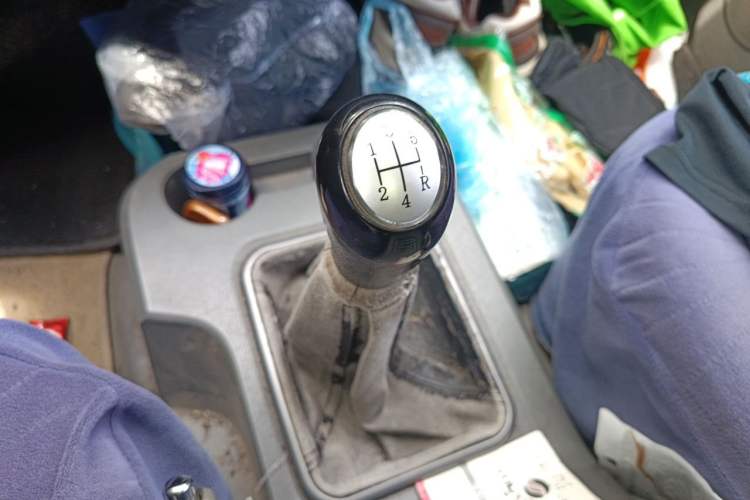 Used FORTHING Lingzhi 2012 Passenger Version 1.6L Comfort Edition Gear Lever