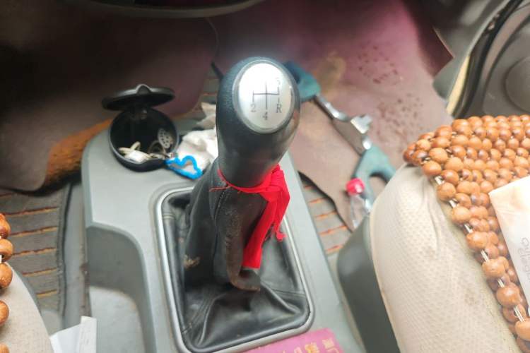 Used FORTHING Lingzhi 2012 Passenger Version 1.6L Comfort Edition Gear Lever