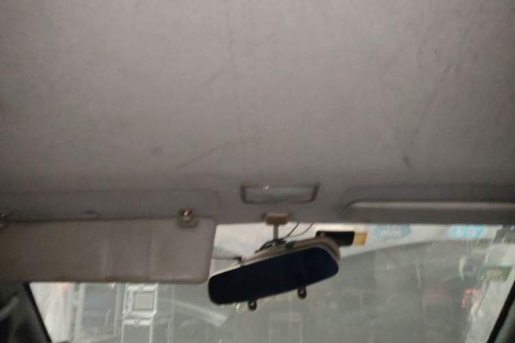Used FORTHING Lingzhi 2012 Commercial Version 1.6L Special Offer Model Headliner