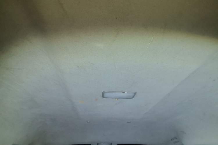 Used FORTHING Lingzhi 2012 Commercial Version 1.6L Special Offer Model Headliner